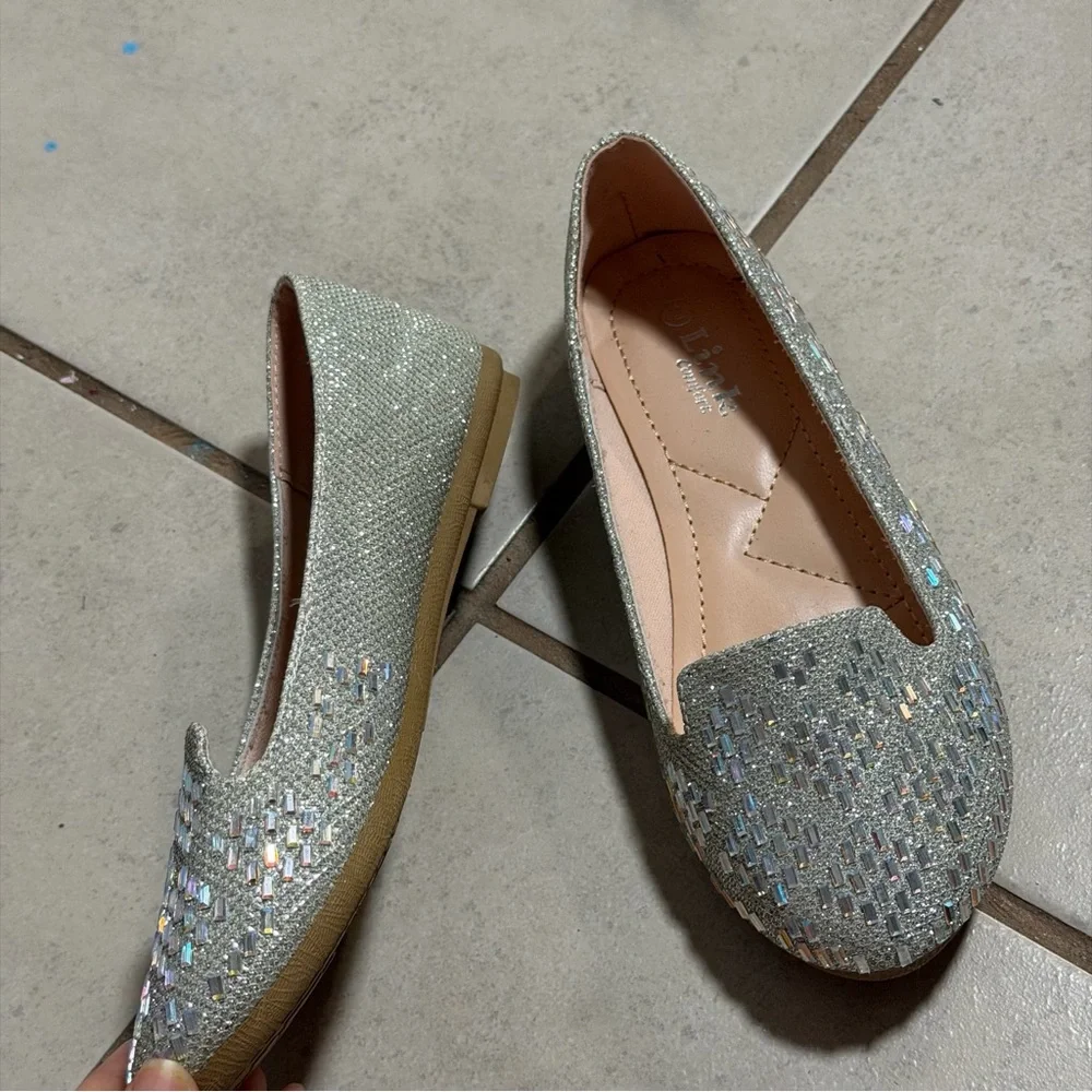 Link Girl‎ Kids Silver Glitter Slip-On Flats Dress Shoes size 2